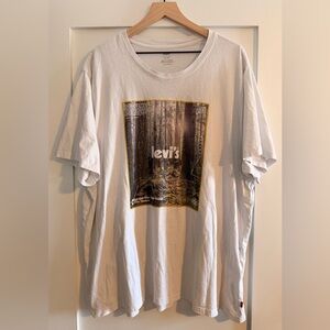 Levi’s Short Sleeve Graphic T-Shirt - Men’s Size 2XL - Relaxed Fit - Forest